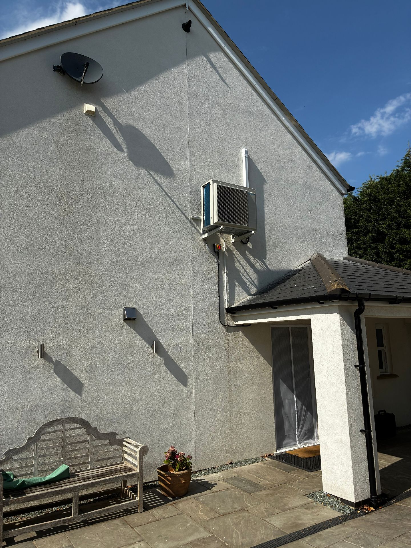 Air conditioning - Heat Source Innovation