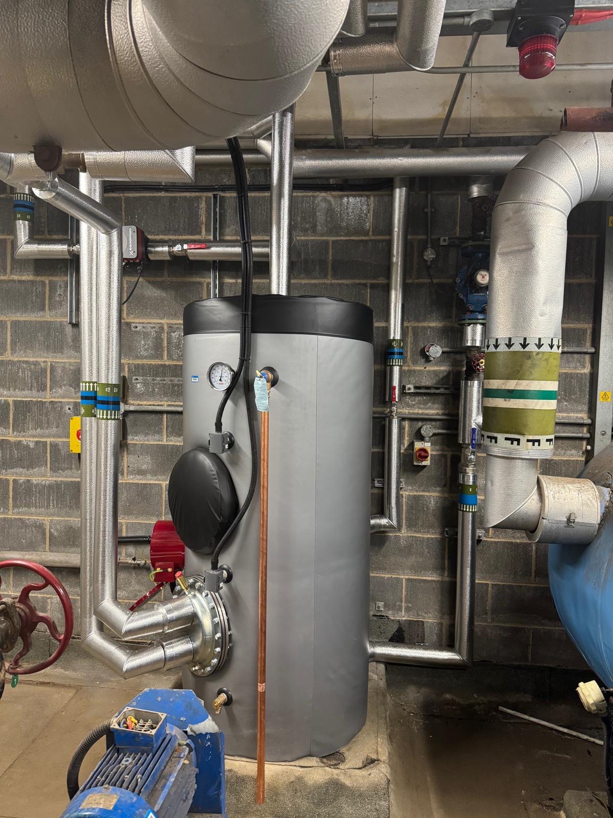 500L Hot Water Calorifier Replacement - Gasmech Services