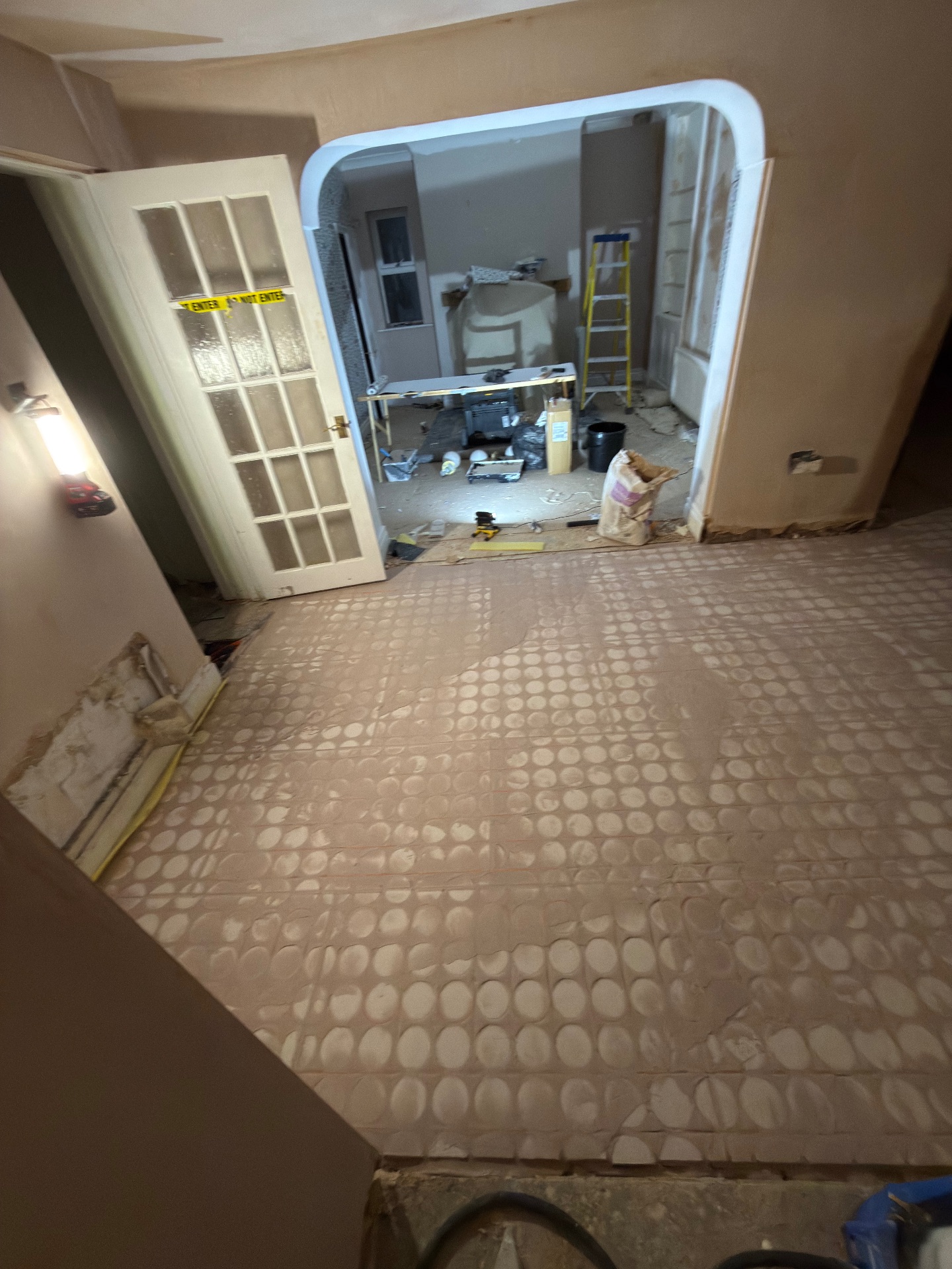 What's under the floor? - #heat