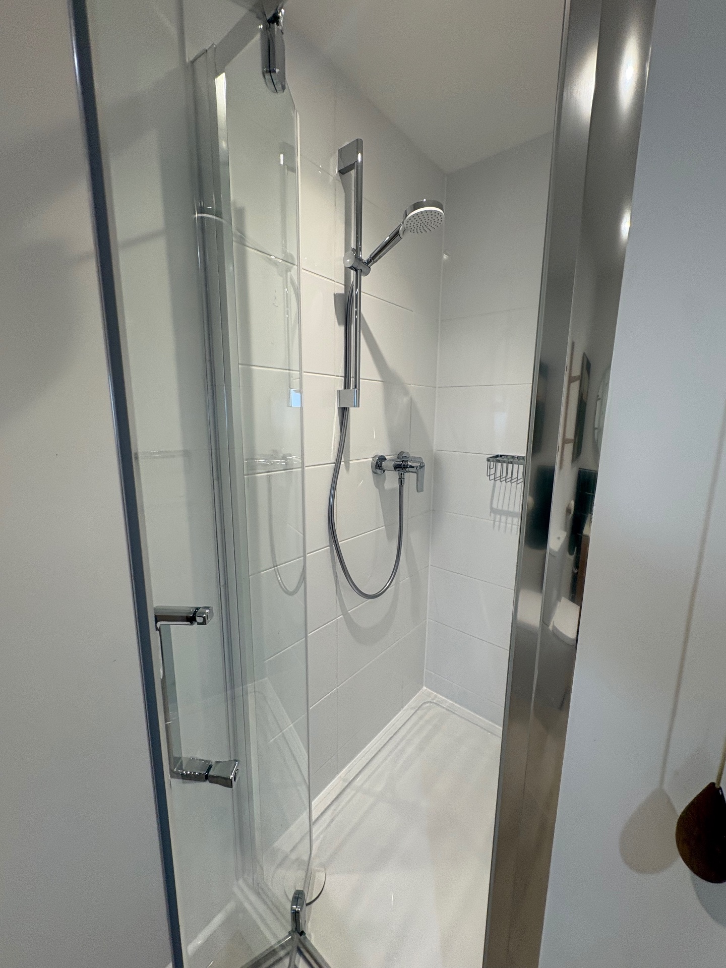 Shower-room Installation - Mint Plumbing And Bathrooms